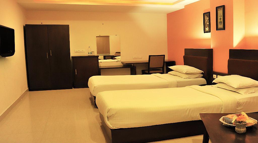 Hotel Central Park Ongole Exterior photo